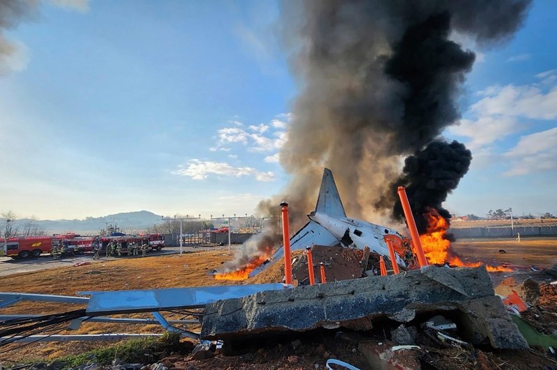 Tragična letalska nesreča pretresa svet: sedemdnevno žalovanje za 179 žrtvami (foto: Profimedia)