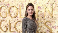 Angelina Jolie hči Zahara podelitev zlatih globusov