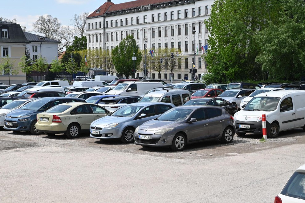 parkirišče Nuk 2 Ljubljana parkiranje