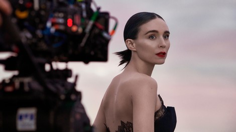 Impresivna hollywoodska imena so ustvarila udarni oglasni spot za dišavo Givenchy L'Interdit Absolu