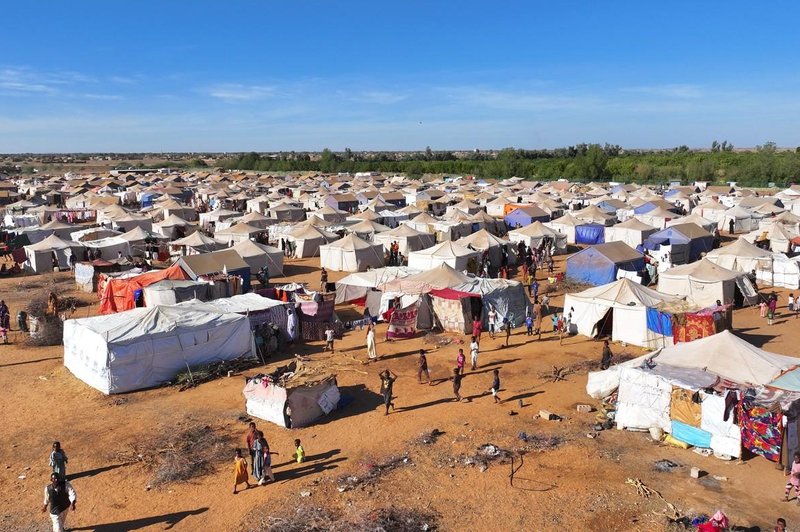 Humanitarna kriza v Sudanu: 30 milijonov ljudi potrebuje pomoč, Slovenija poziva k ukrepanju (foto: Profimedia)