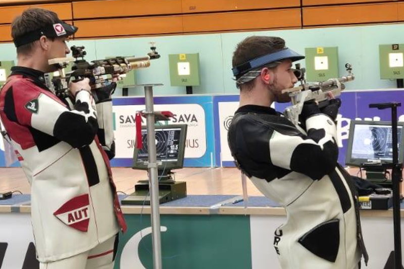 Mladi prekmurski strelec na mednarodnem tekmovanju osvojil srebrno odličje (foto: Facebook/Slovenian Shooting News/Slovenske strelske novice)