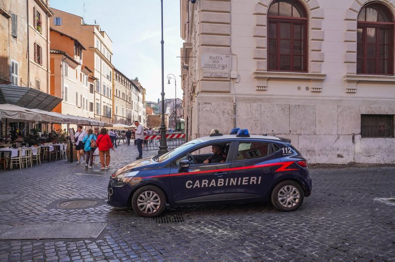 Oropan slovenski veleposlanik v Rimu: prišli po žlebovih, odnesli pravi zaklad! (foto: Profimedia)