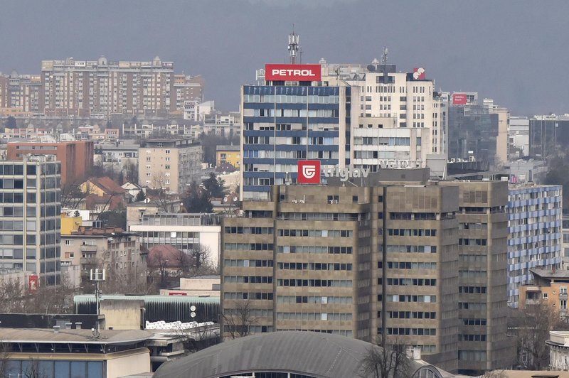 Slovensko podjetje naj bi odpuščalo: varni niso niti starejši in mame samohranilke (foto: Žiga Živulović jr. /BOBO)