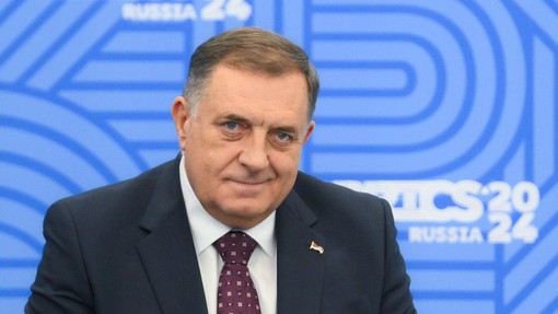 Dodik: "Če si ZDA lahko priključijo Grenlandijo, si Srbija lahko Republiko Srbsko"