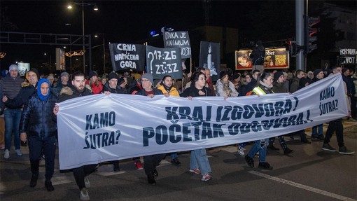 Študenti zavzeli ulice: več tisoč ljudi protestiralo po strelskem napadu na Cetinju (FOTO)