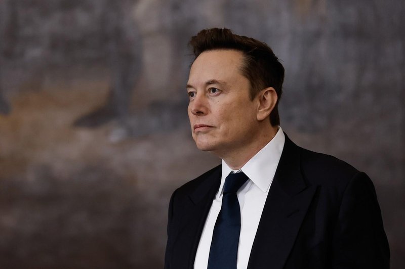 Musk že več let v sporu z znanim direktorjem, zdaj bi kupil njegovo podjetje (foto: Profimedia)