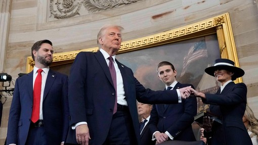 Trump bi sinu Barronu dal vse, le ene stvari ne: oče mu je v otroštvu postavil stroga pravila, ljudje po celem svetu so navdušeni