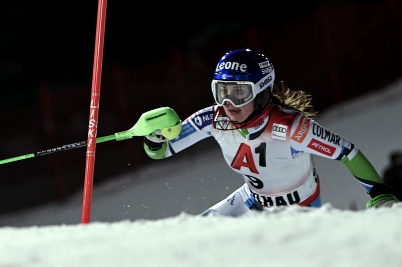 Andreja Slokar končala v deseterici (prehitela je tudi Mikaelo Shiffrin) (foto: Profimedia)