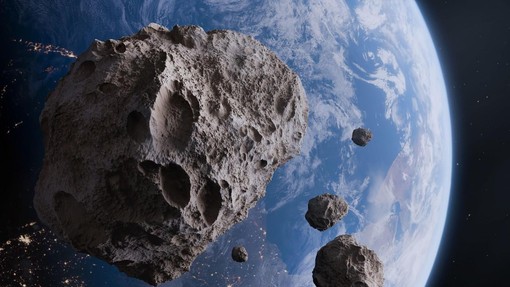 Novi asteroid na radarski sliki: kakšna je možnost trka z Zemljo?