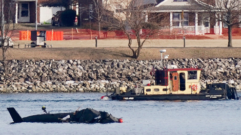 letalo helikopter Washington Potomac trčenje teorije zarote