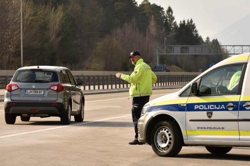 Pozor, ta teden je več možnosti, da vas ustavi policija: izvajali bodo poostren nadzor nad udeleženci v prometu (poglejte, kaj bodo preverjali) (foto: Žiga Živulovič jr./Bobo)