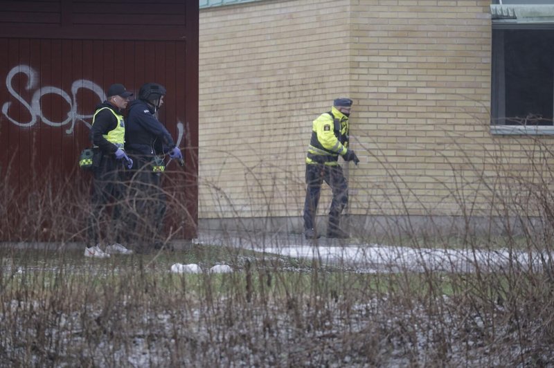 Grozljivi prizori na švedski šoli: pet ljudi ustreljenih, policijska akcija še poteka (foto: Profimedia)