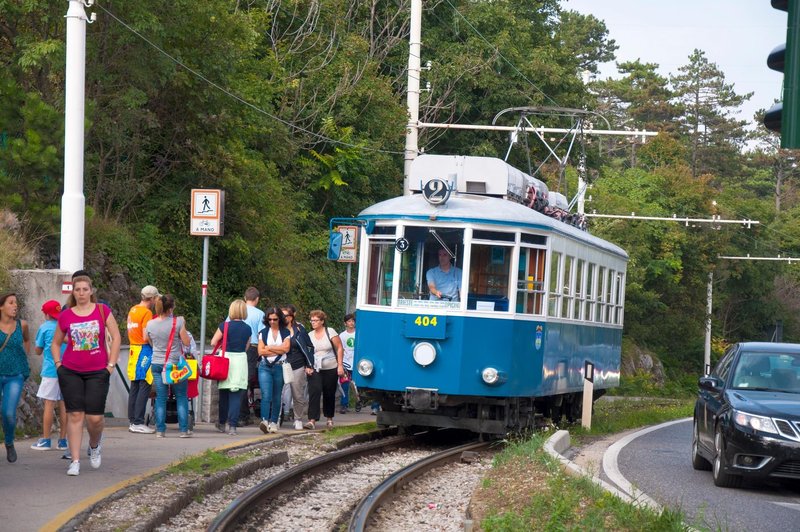 Skozi to bližnje mesto po novem vozi tramvaj, linija je posebnost v svetovnem merilu (foto: Profimedia)