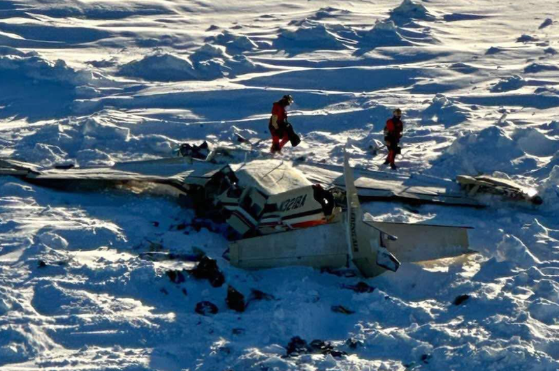 Razbitine strmoglavljenega letala Bering Air Caravan (foto: USCG Alaska)