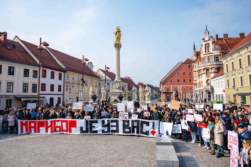 Shod tudi v Mariboru: "Ne podpiramo tega, kar se je včeraj zgodilo v Ljubljani" (foto: Žan Osim/Bobo)