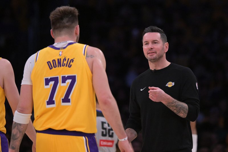 JJ Redick Luka Dončić Lakers Los Angeles Lakers trener