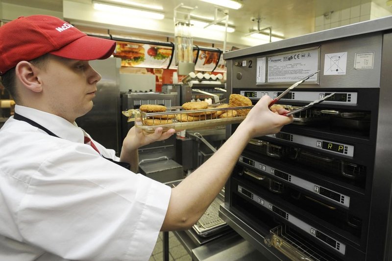 Slovenski McDonald's povabil stranke v kuhinjo: številni osupli nad tem, kar so videli (foto: Profimedia)