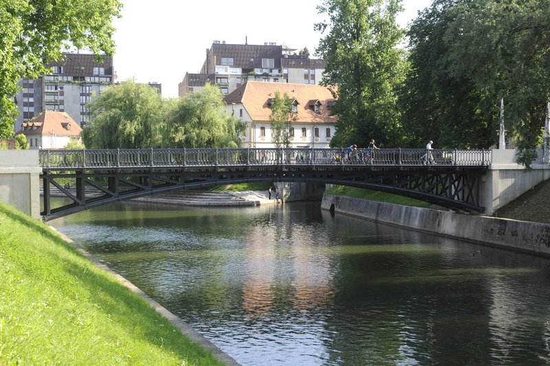 Dobra novica za prebivalce Trnovega: vse kaže, da bodo končno dobili, kar že dolgo pogrešajo (foto: Žiga Živulovič jr./Bobo)