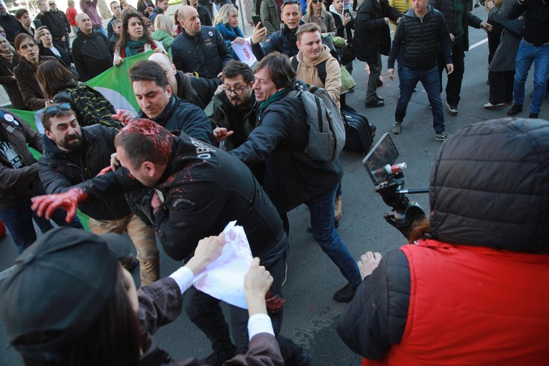 Beograd protest skupscina pretep