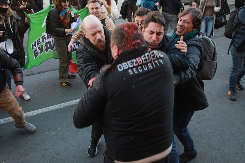 Beograd protest skupscina pretep