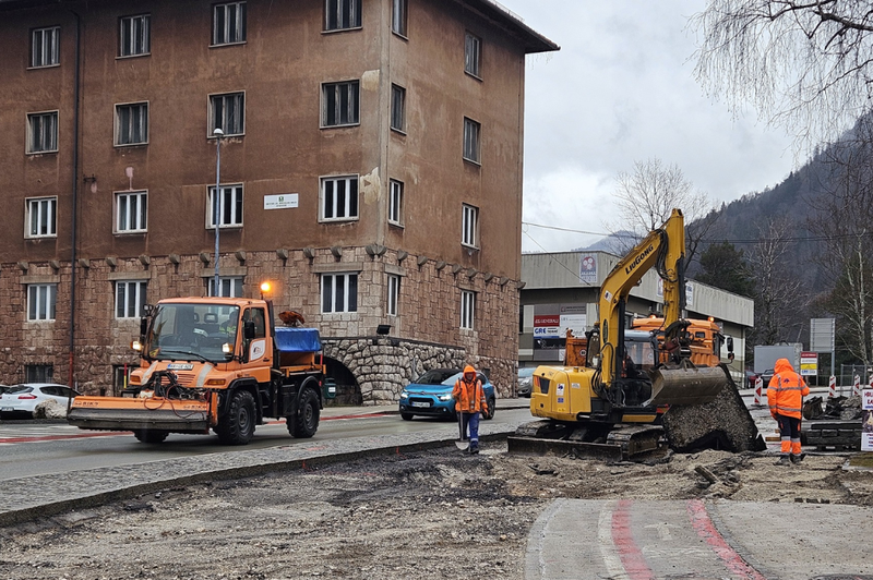 Stanovanjski sklad začel z gradnjo novih najemnih stanovanj v gorenjskem mestu (foto: Facebook/Občina Jesenice)