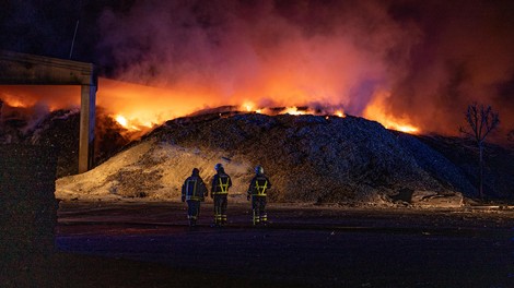 Požar deponija odpadki podjetje CEROP Puconci Občina Puconci