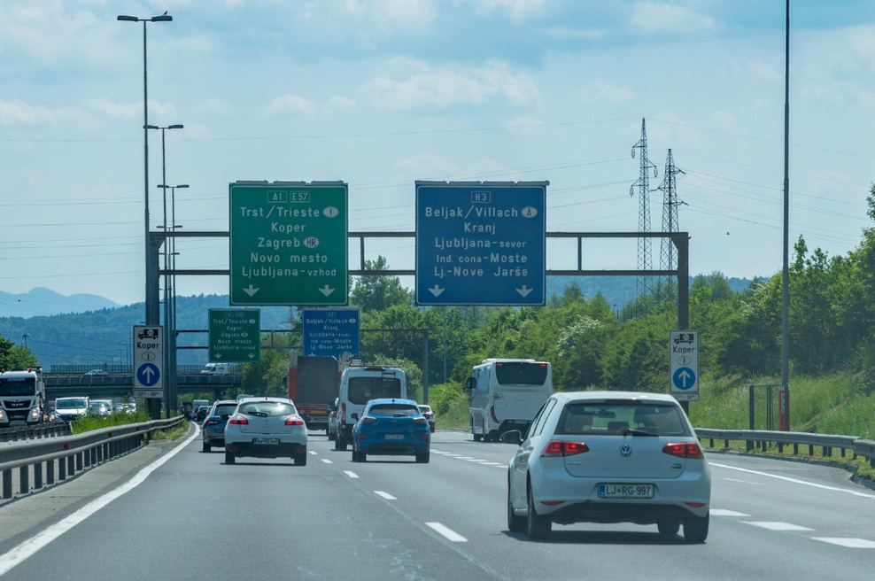 Se vozite v službo v Ljubljano? Od aprila bo vstop v prestolnico zaradi novega prometnega režima otežen (foto: Profimedia)