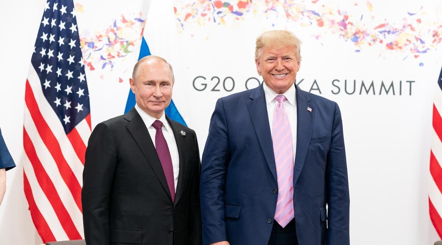 Znano je, o čem se bo Donald Trump pogovarjal z Vladimirjem Putinom in kdaj bo potekal pogovor (foto: Profimedia)